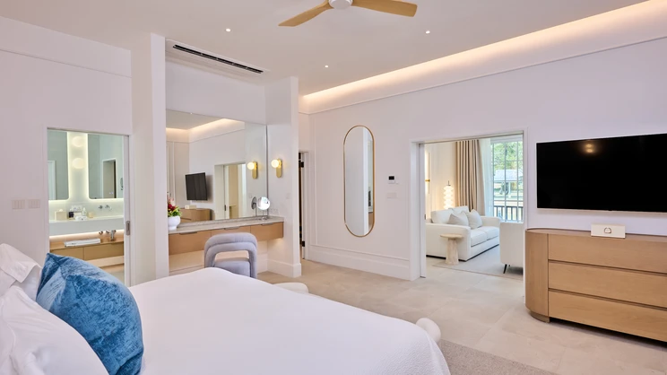 Superior Deluxe Suite